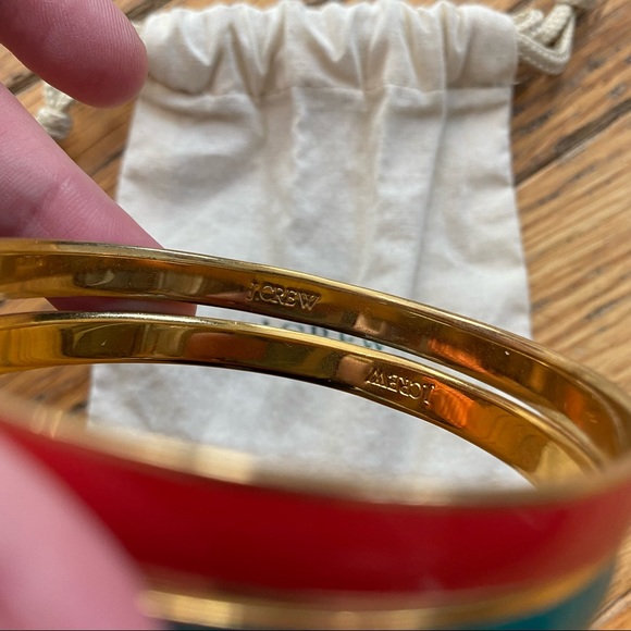 Set of 2 J Crew Gold Tone Red Green Bangle Bracelets - Picture 3 of 3